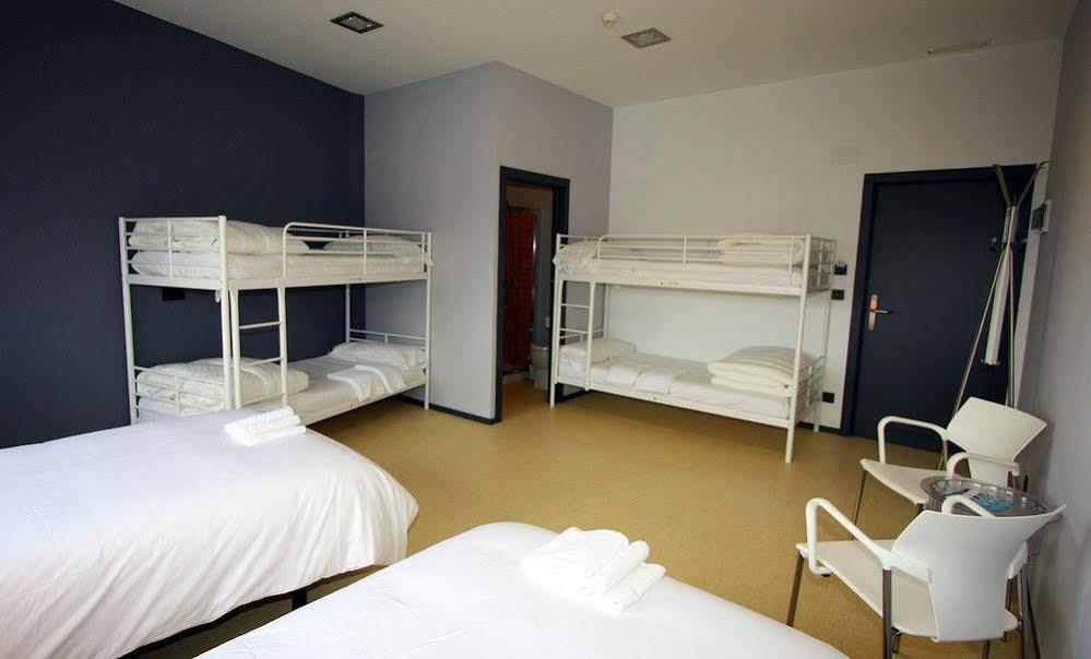 Kaps Hostel Vigo Ngoại thất bức ảnh